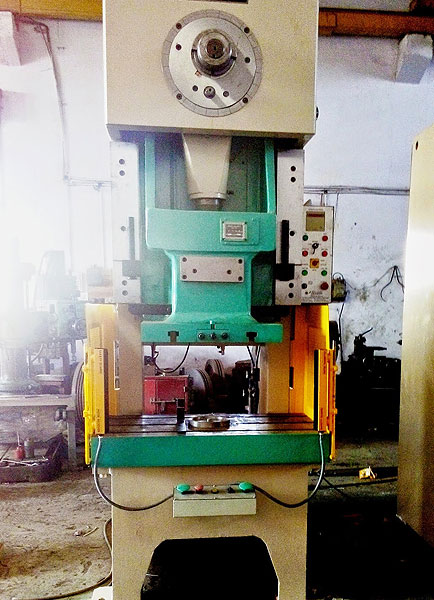 Used Cross Shaft Press 300 Ton  Used Cross Shaft Press cross shaft power press pic